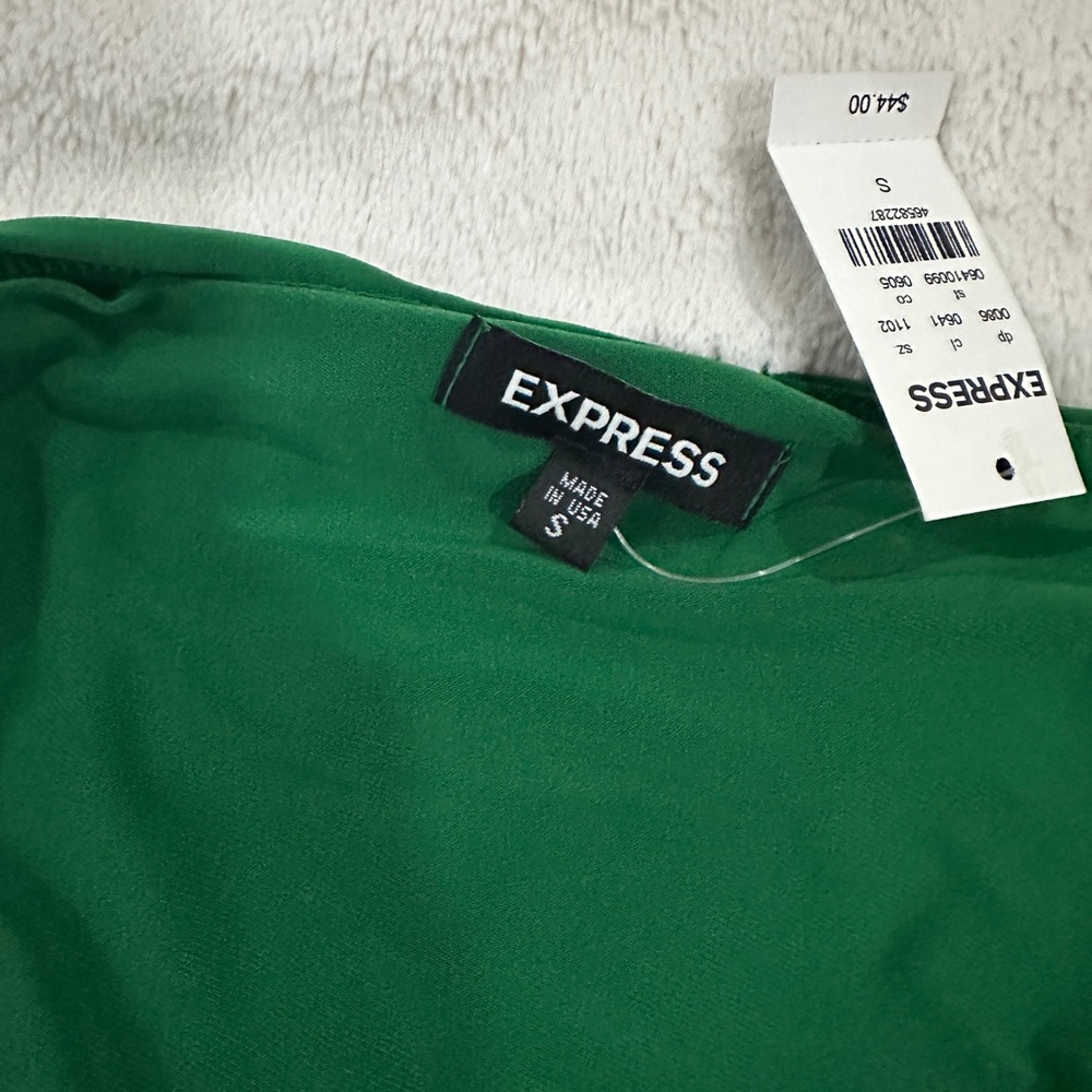 Express Vibrant Green Halter Top - Picture 5 of 5
